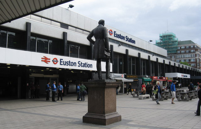 minicab euston station